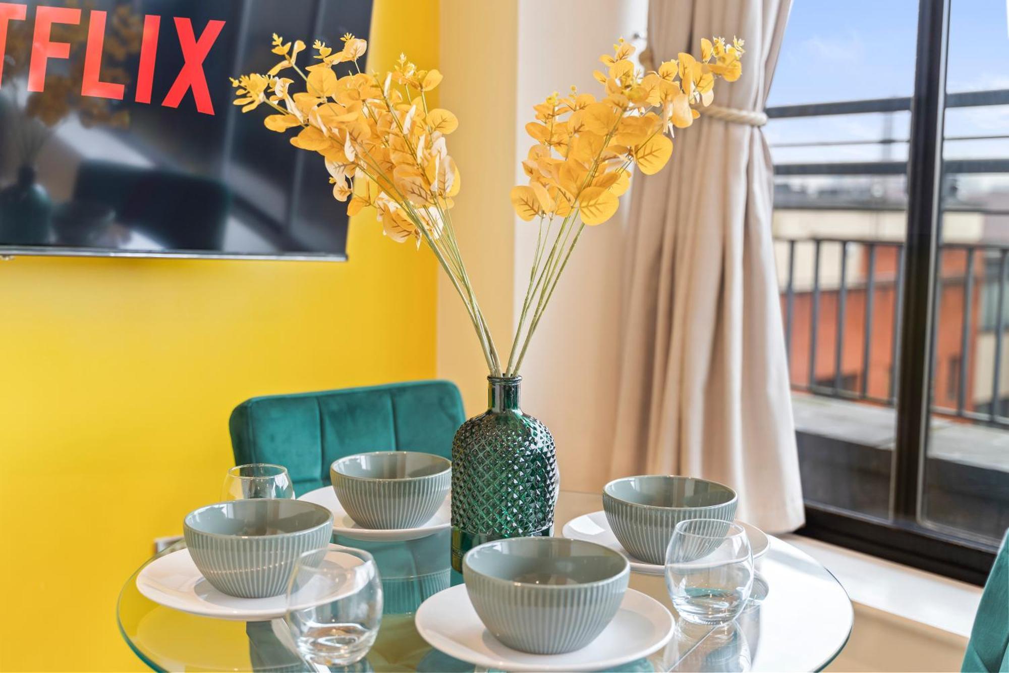 1 Bedroom Cosy - Skyline View - Centre Apartment *